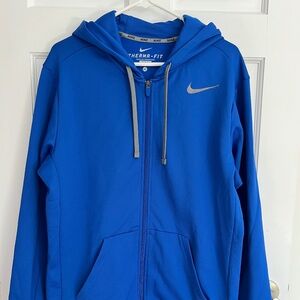 NEW NIKE SWEATER